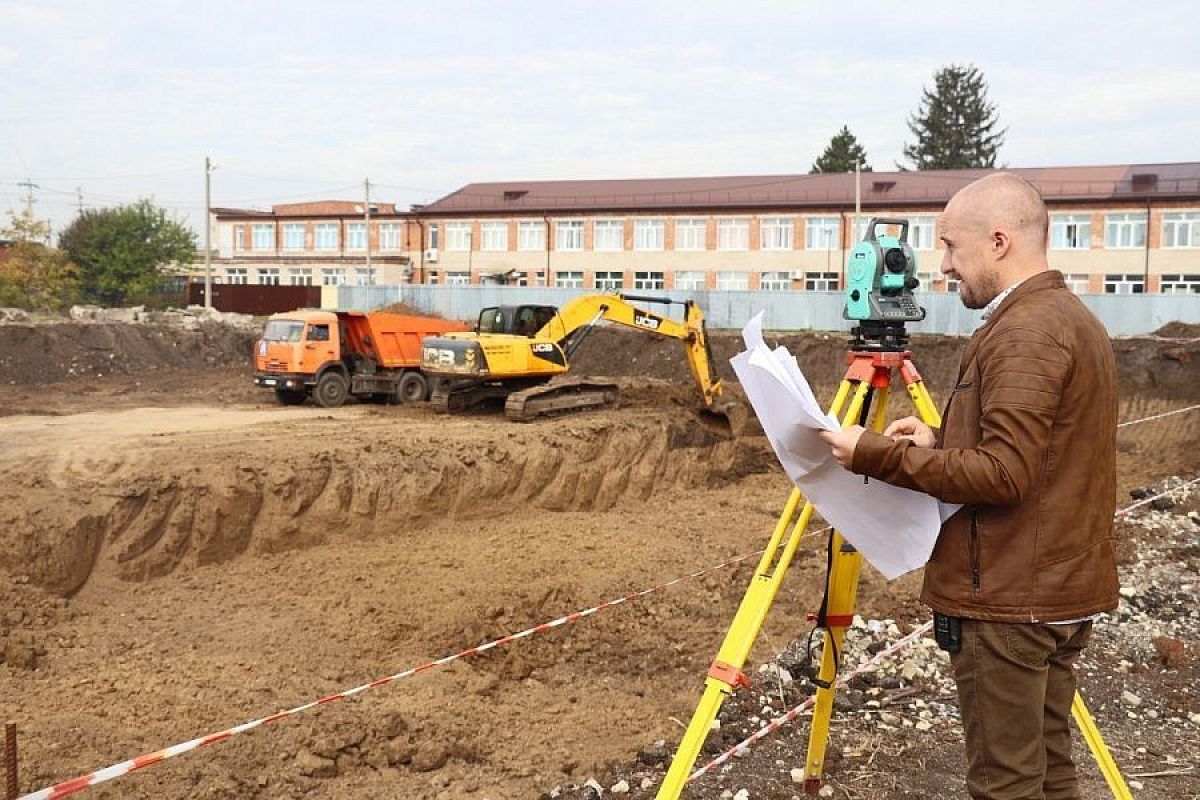 К строительству детского сада приступили в Динском районе