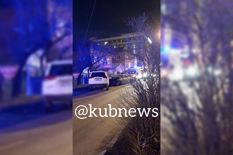 В Краснодаре в ДТП на встречке пострадали водитель и пассажир BMW