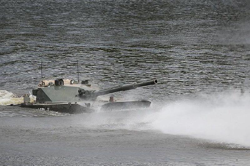 Новый плавающий танк создадут в России 