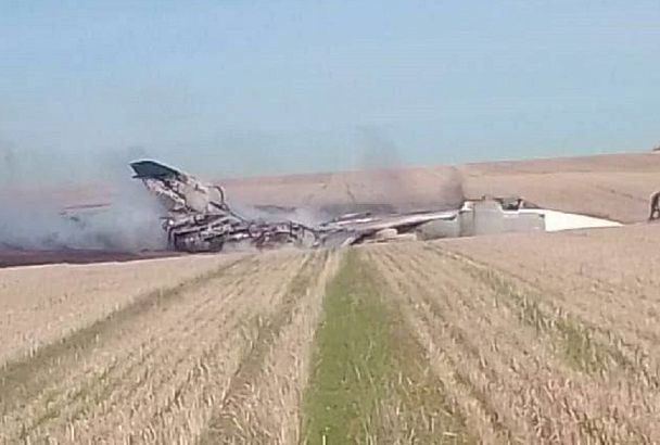 Российский бомбардировщик Су-24 потерпел крушение в Ростовской области