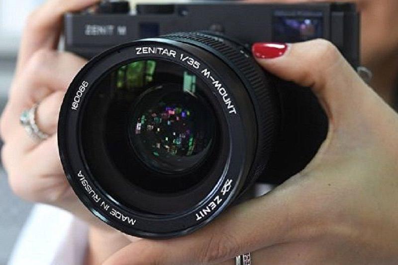 В России стартовали продажи обновленных фотоаппаратов «Зенит» 