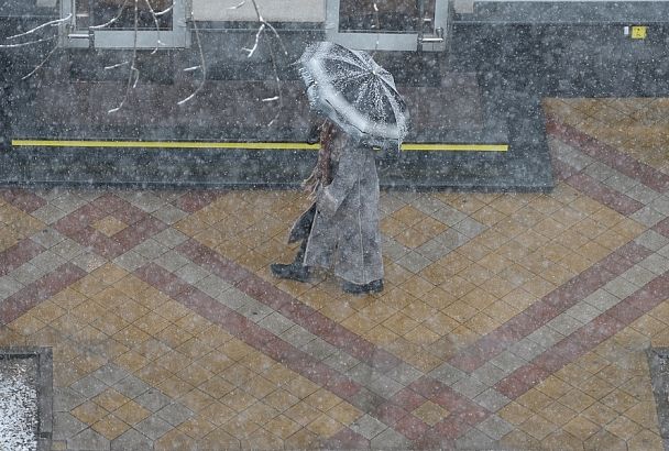 Снег, дождь и град: на выходные в Краснодарском крае опять испортится погода