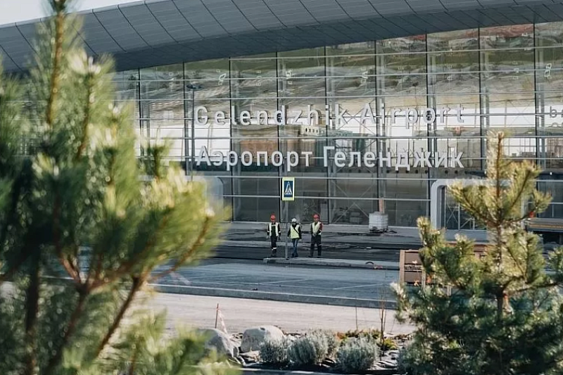 В аэропорту Геленджика расширят перрон и построят новую рулежную дорожку