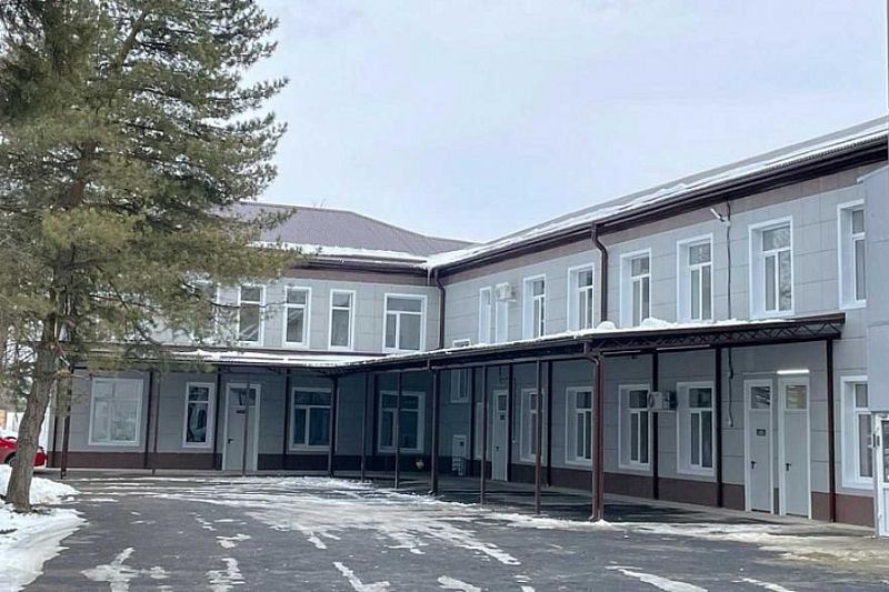 Участковую больницу в Отрадненском районе открыли после капитального ремонта 