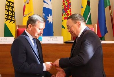 Сергей Фирстков официально вступил в должность главы Выселковского района на очередной срок