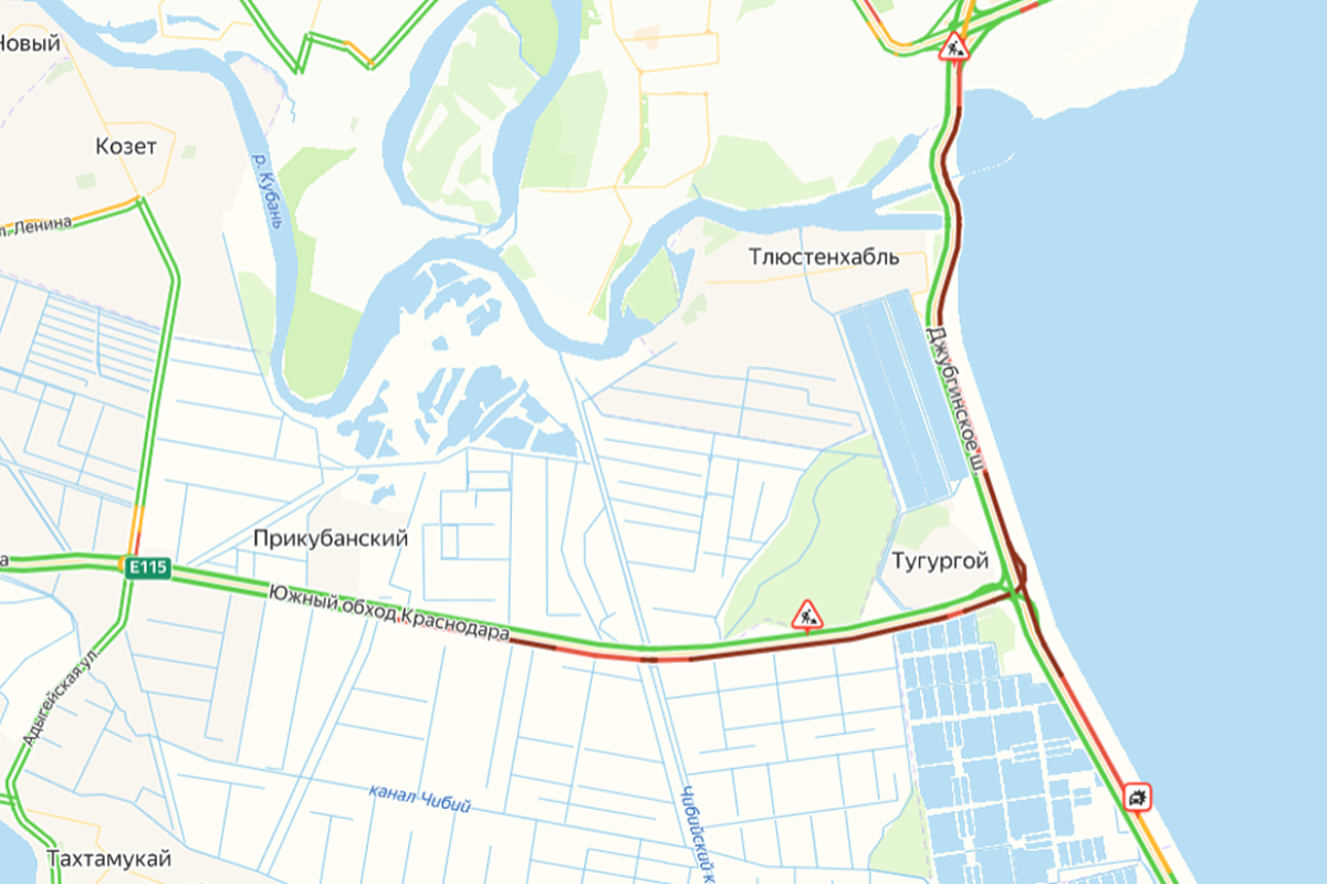 Гигантская пробка образовалась на въезде в Краснодар со стороны Адыгеи