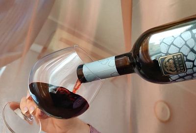 Пить вино или нет? Какой алкоголь лучше всего разжижает кровь 