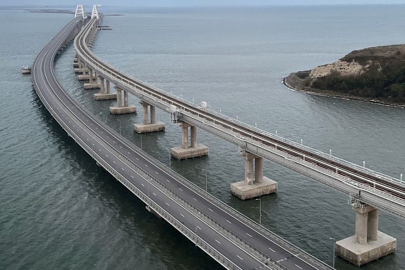 Как организовано движение транспорта между Кубанью и Крымом после ЧС на мосту