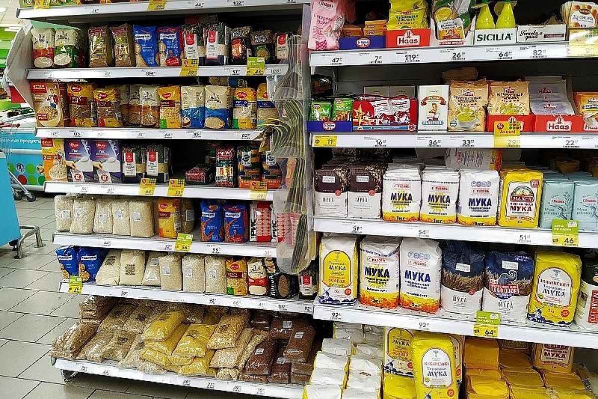 Мэр Краснодара попросил жителей не создавать ажиотаж в продуктовых магазинах