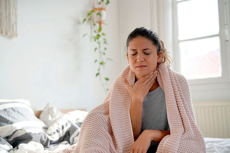 Если болит горло: 4 способа, которые помогут вам быстро избавиться от ангины в домашних условиях