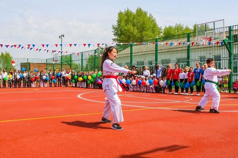 Две новые многофункциональные спортивные площадки открыли в Краснодарском крае 