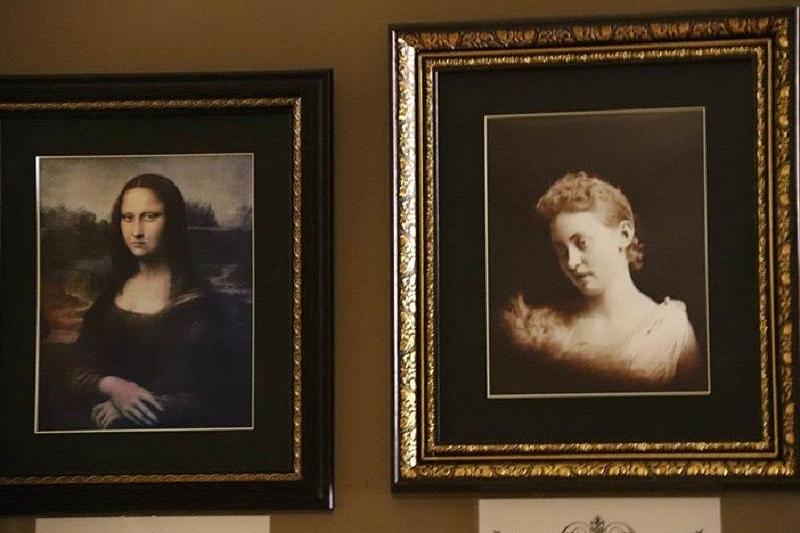 В Краснодаре открылась выставка мистических стерео-портретов «Страшные воспоминания» Эдварда Аллэна