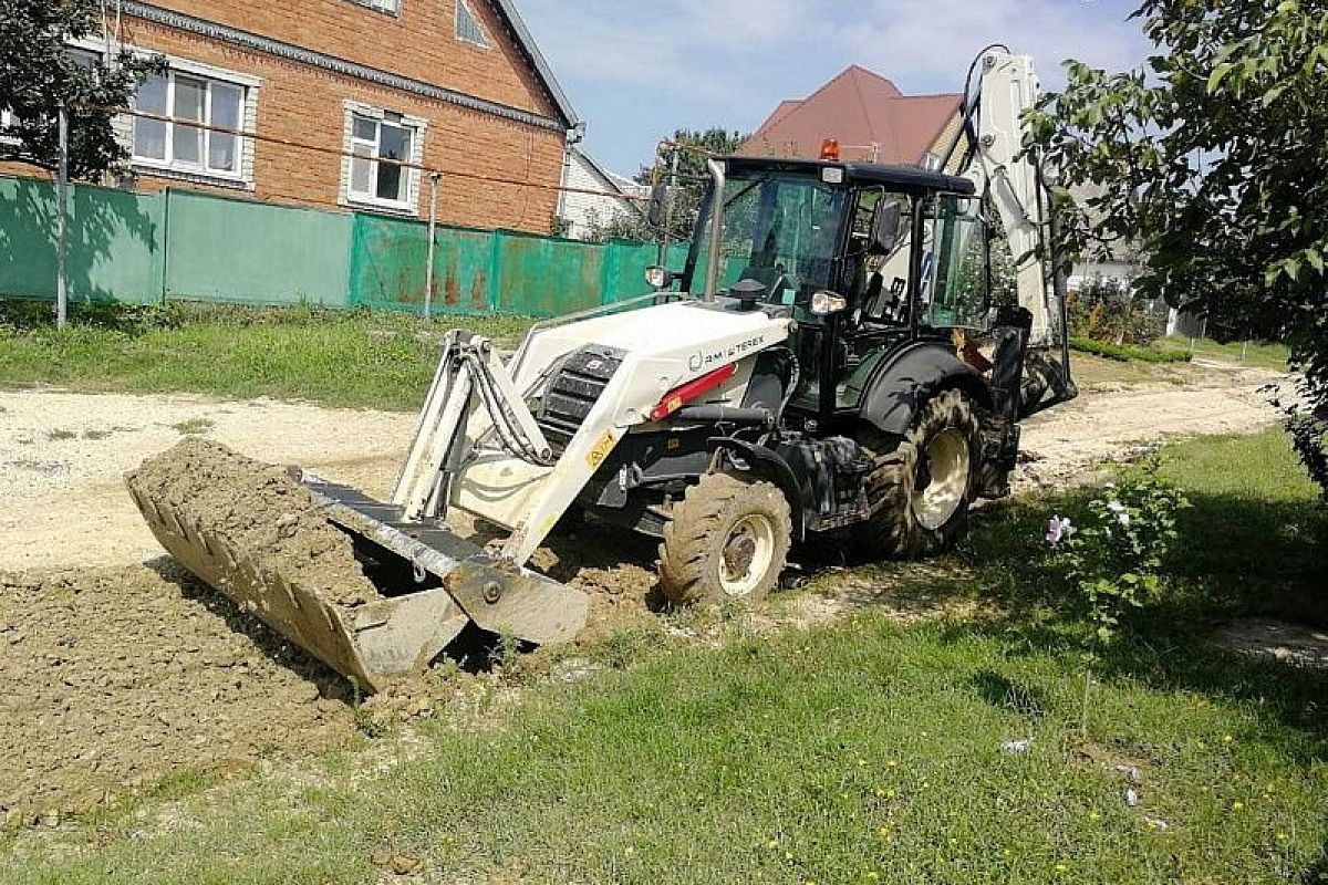 В четырех районах Краснодарского края продолжают ликвидировать последствия ЧС