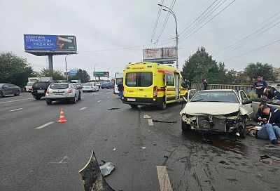 Момент жесткого массового ДТП на Северном мосту в Краснодаре попал на видео. Есть жертвы