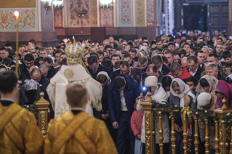 В Рождественскую ночь во всех храмах Краснодара прошли торжественные богослужения