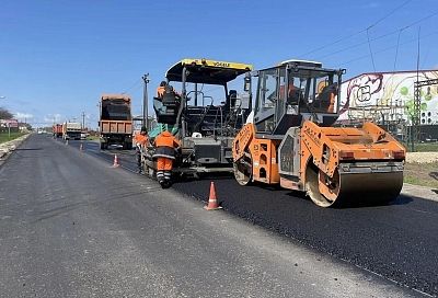 Ремонт участка дороги между станицей Варениковской и селом Фадеева в Крымском районе завершится в ближайшие месяцы