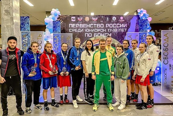 Девять медалей завоевала сборная Краснодарского края на первенстве России по боксу