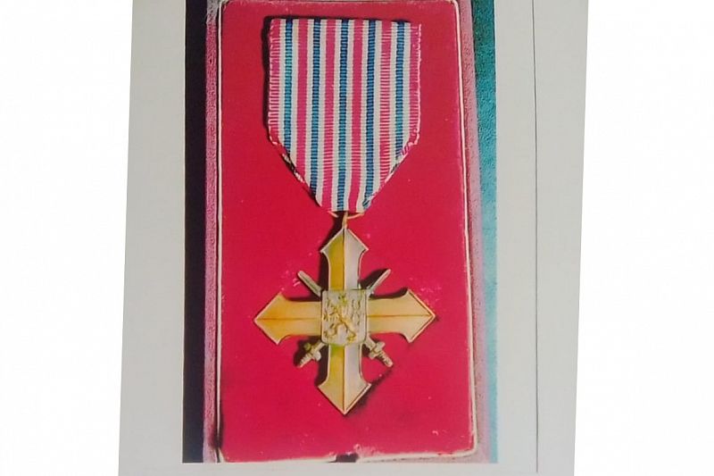 Орден «Военный крест», которым был награжден Борис Христюк за особые заслуги по освобождению Чехословакии от немецко-фашистских захватчиков.