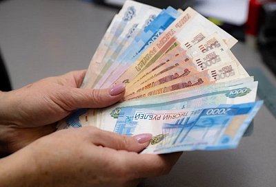 Пенсионерам раздадут по 5 тысяч рублей: новая выплата с 1 марта или перерасчет — рассказываем, кто в списках