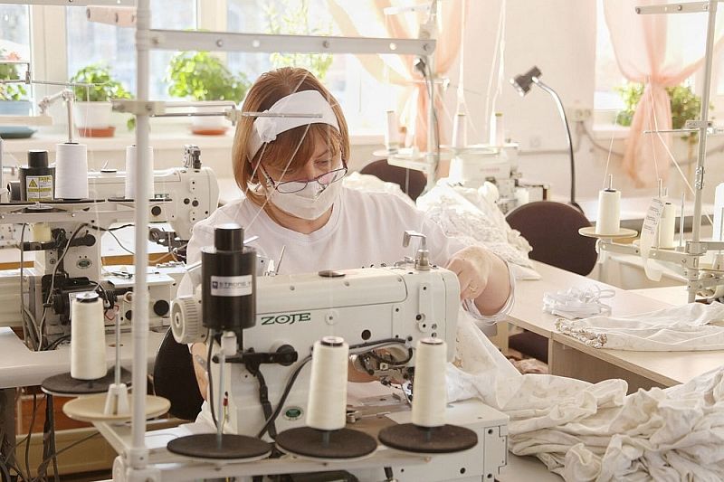 Предприятие по пошиву одежды для новорожденных из Краснодара поставляет продукцию в 35 регионов страны