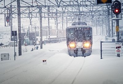 Стихия скорректировала движение поездов в Краснодарском крае