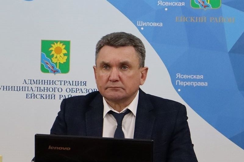 Виктор Ляхов покинул пост главы Ейского района 