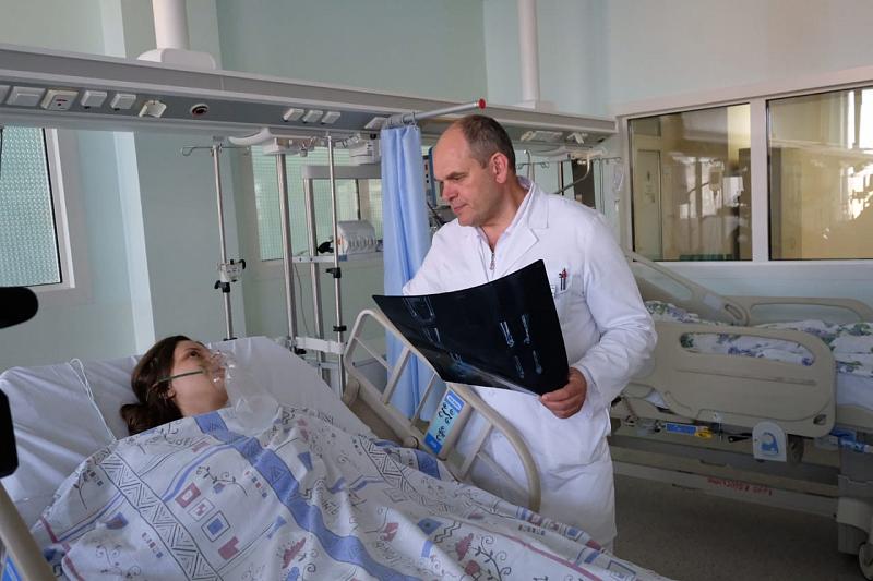 Краснодарские врачи рассказали о состоянии доставленных из Керчи пострадавших студентов 