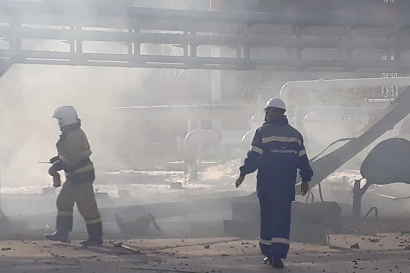 Момент взрыва на нефтебазе в Новороссийске попал на видео