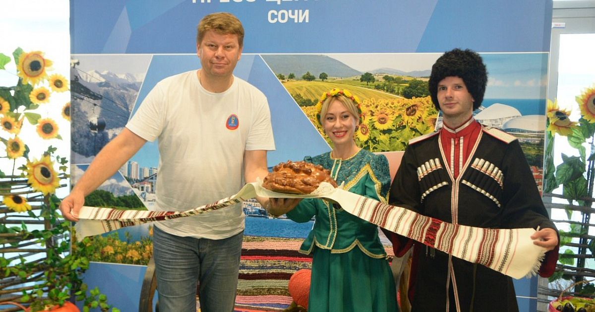 дмитрий губерниев. губерниев сочи. губерниев сочи. дмитрий губерниев в сочи 2014. губерниев сочи.