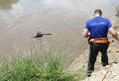 Унесенный течением реки 11-летний подросток найден. Он погиб