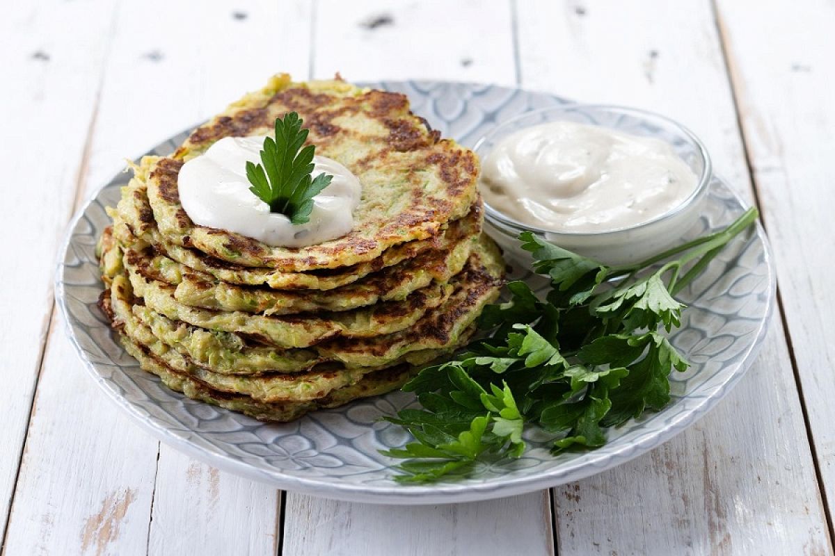 На заметку ПП-шникам: самые вкусные и полезные блины - с сельдереем