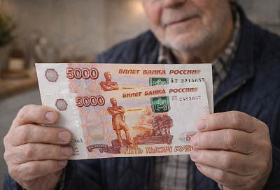  По 10 000 рублей пенсионерам: в Госдуме хотят ввести 1 единую выплату по всей стране