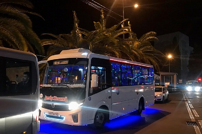В Сочи в Рождественскую ночь продлят работу автобусов