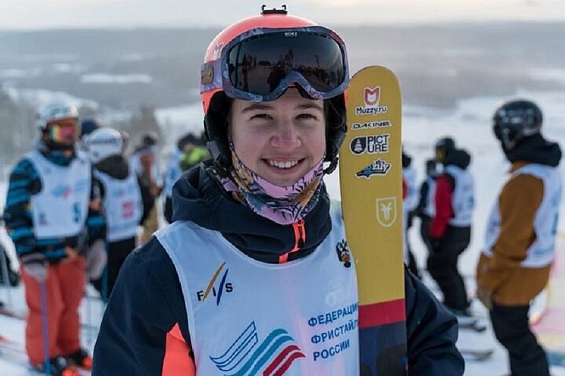 Сочинская фристайлистка завоевала второе «золото» на чемпионате мира среди юниоров