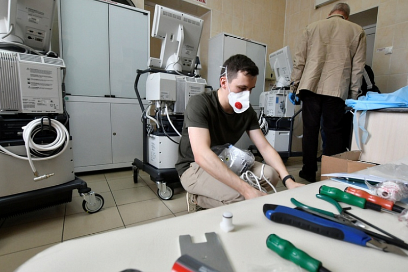 Больницы Краснодарского края получили 39 аппаратов ИВЛ