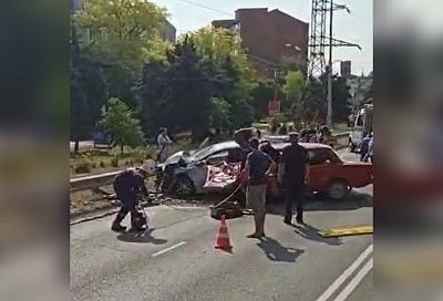 Пять человек пострадали в массовом ДТП в Ейске