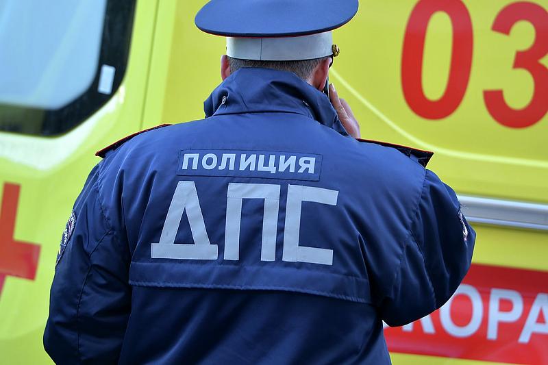 В Краснодарском крае мужчина на иномарке сбил 14-летнюю девочку