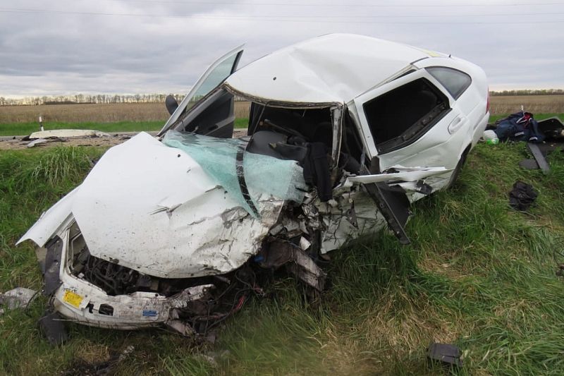 На Кубани в лобовом ДТП погиб 19-летний водитель «Лады Приоры»