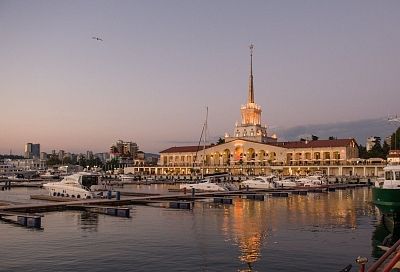 В Сочи туристов приглашают на День города