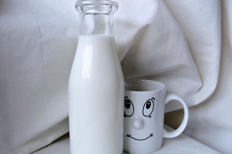 От давления темнеет в глазах — поможет чеснок с молоком