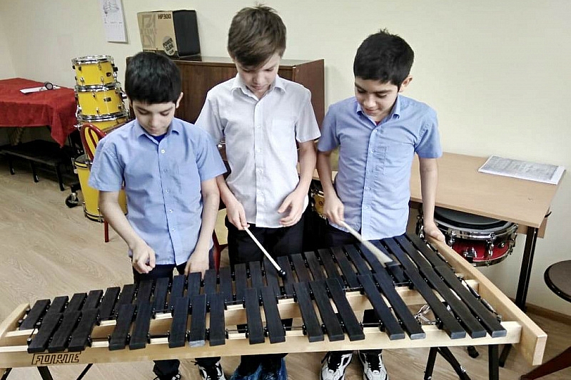 Музыкальные школы Краснодарского края получат 138 ударных инструментов