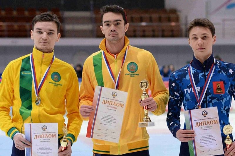 Конькобежцы из Сочи завоевали «золото» и «серебро» чемпионата России  