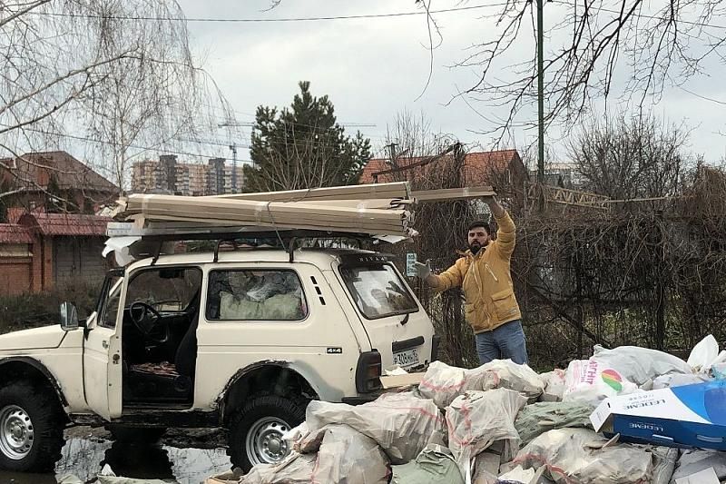 В Краснодаре оштрафуют владельца «Нивы» за выброшенный мусор на улице Брянской  