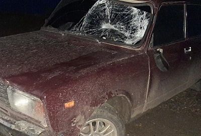 На Кубани водитель ВАЗа без прав сбил идущего по дороге молодого человека. Пешеход в коме