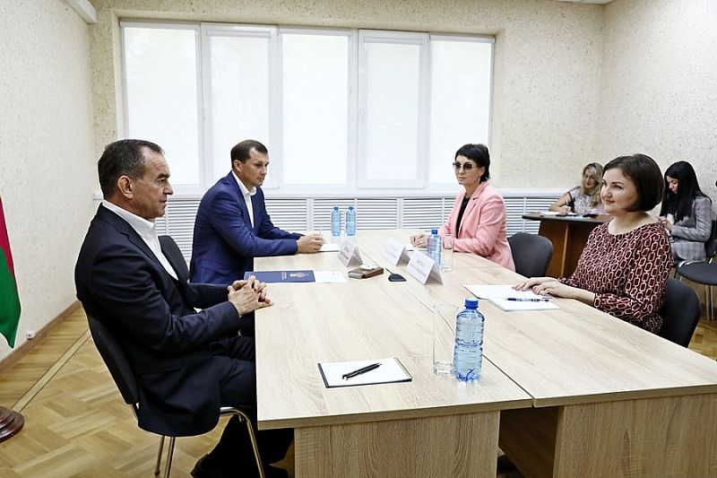 Вениамин Кондратьев встретился с гендиректором торгового дома «Каравай Кубани» Ириной Цымбал