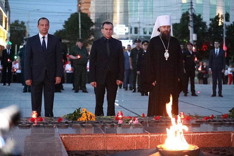 Глава Кубани Вениамин Кондратьев в День памяти и скорби почтил погибших в Великой Отечественной войне
