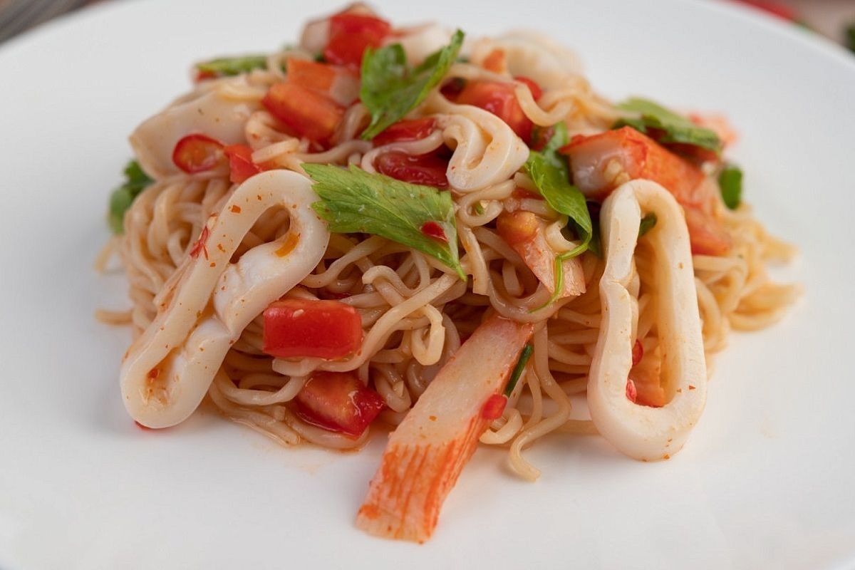 Минимум раз в неделю жарю по просьбе мужа острые кальмары в сыре