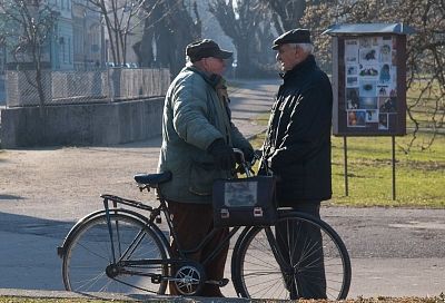 Какие меры поддержки полагаются пенсионерам после достижения возраста 70 лет?