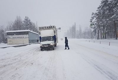 Госавтоинспекция открыла движение на перевале Дедеркой