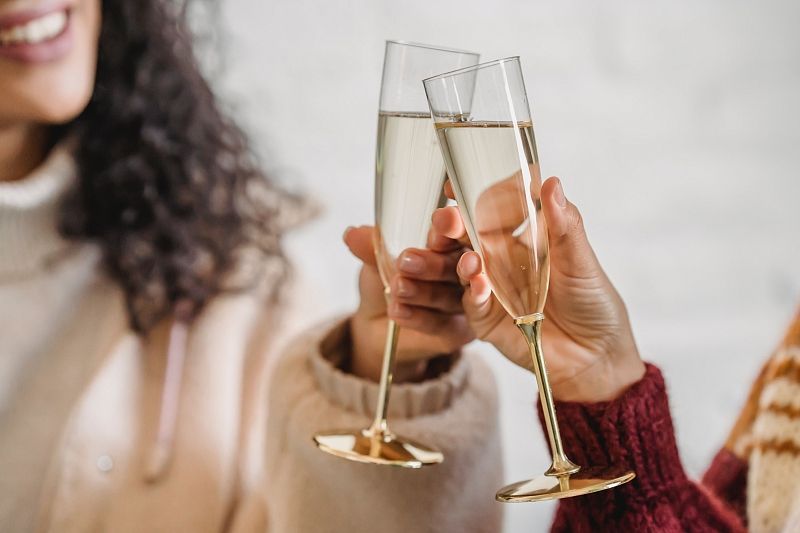 Секрет сомелье: почему вы всегда неправильно пили шампанское
